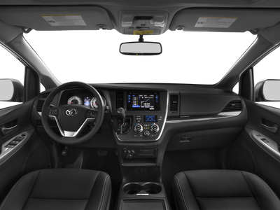 2017 Toyota Sienna SE 8 Passenger