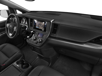 2017 Toyota Sienna SE 8 Passenger