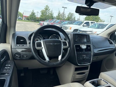 2015 Chrysler Town & Country Touring-L