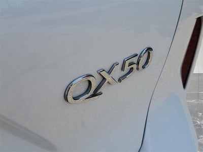 2022 INFINITI QX50 LUXE