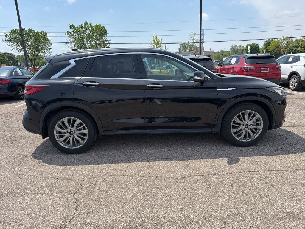 2024 INFINITI QX50 LUXE