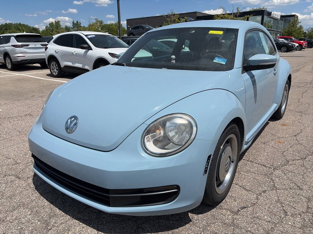2012 Volkswagen Beetle 2.5L Auto w/Sound & Nav. PZEV's photo