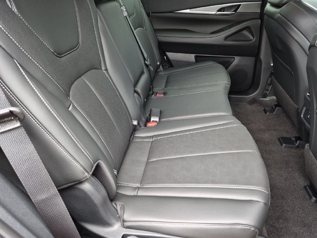 2027 INFINITI QX65 LUXE