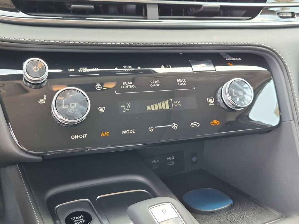 2027 INFINITI QX60 PURE