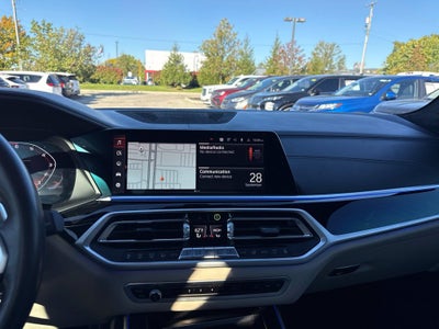 2022 BMW X7 M50i