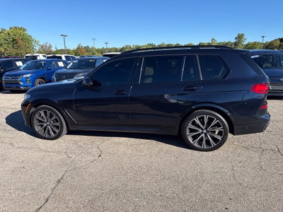 2022 BMW X7 M50i
