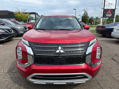 2024 Mitsubishi Outlander SE