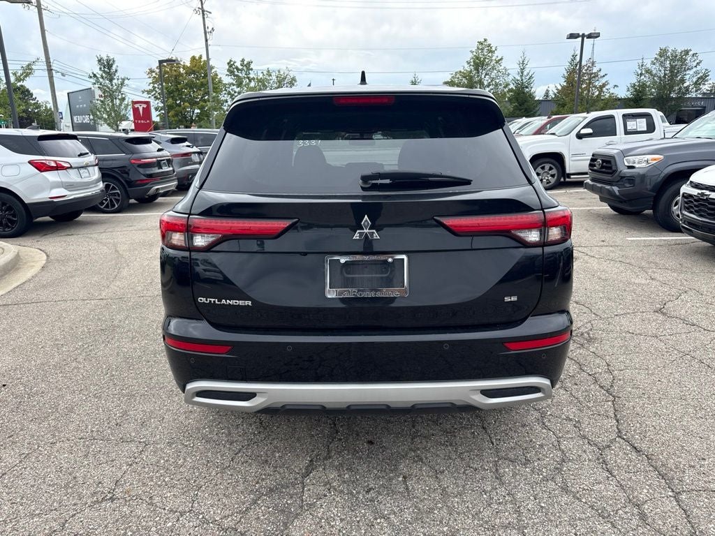 2024 Mitsubishi Outlander SE