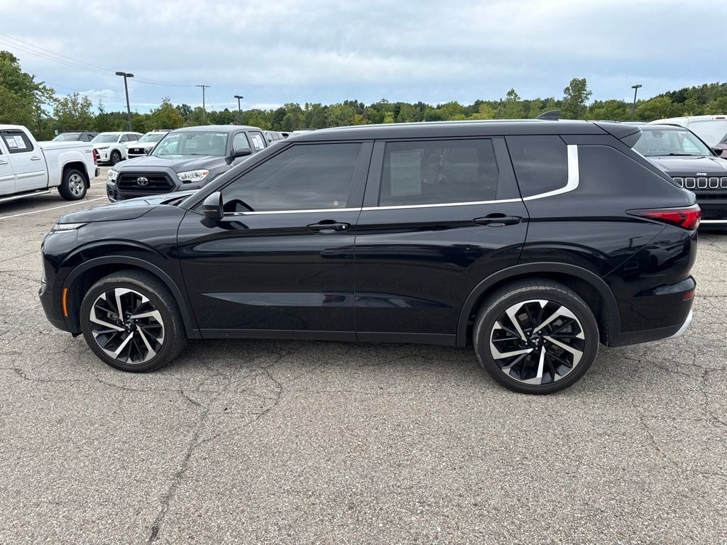 2024 Mitsubishi Outlander SE