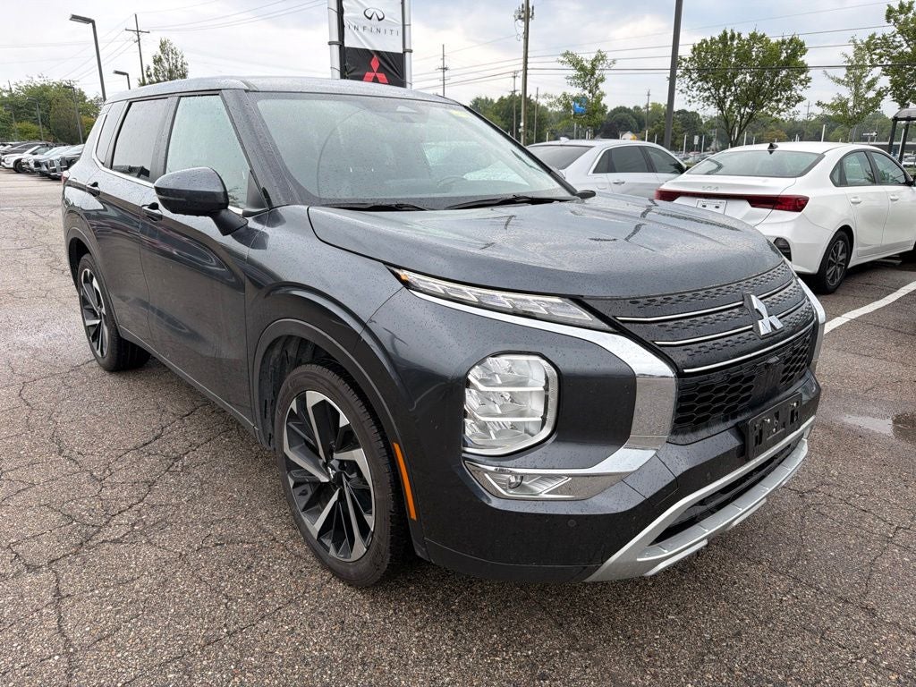 2024 Mitsubishi Outlander SE