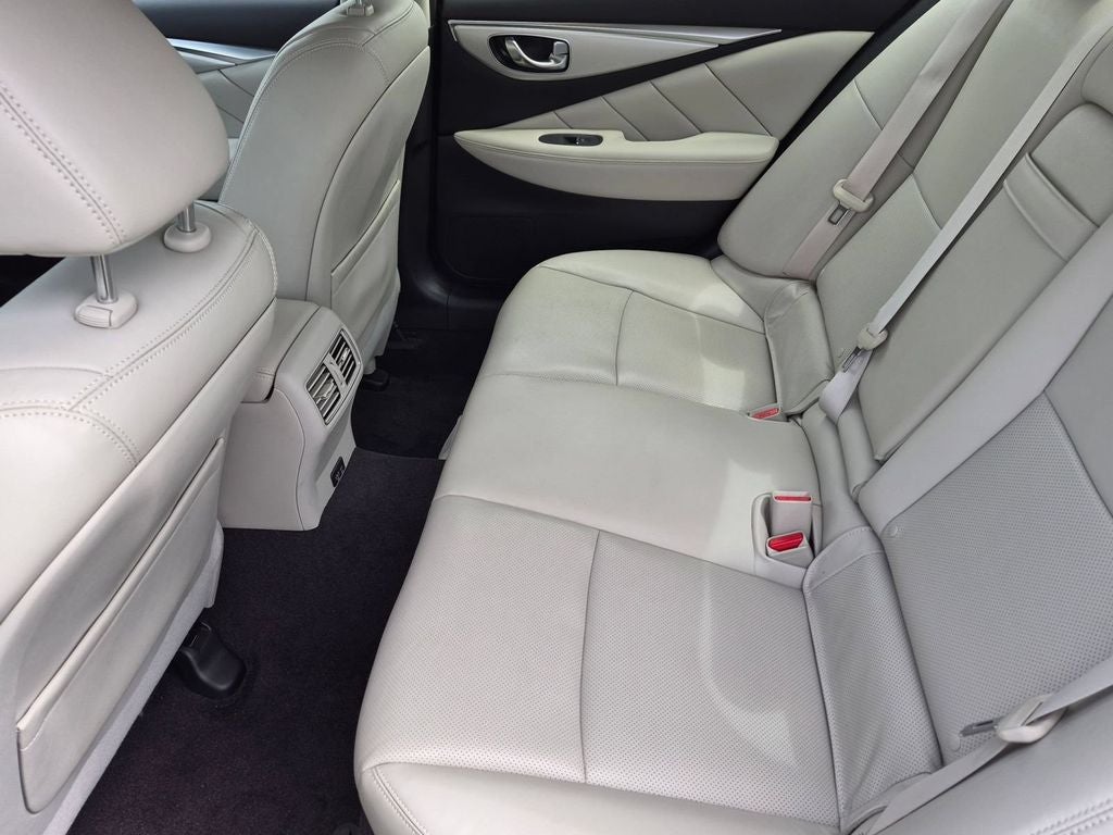 2022 INFINITI Q50 LUXE