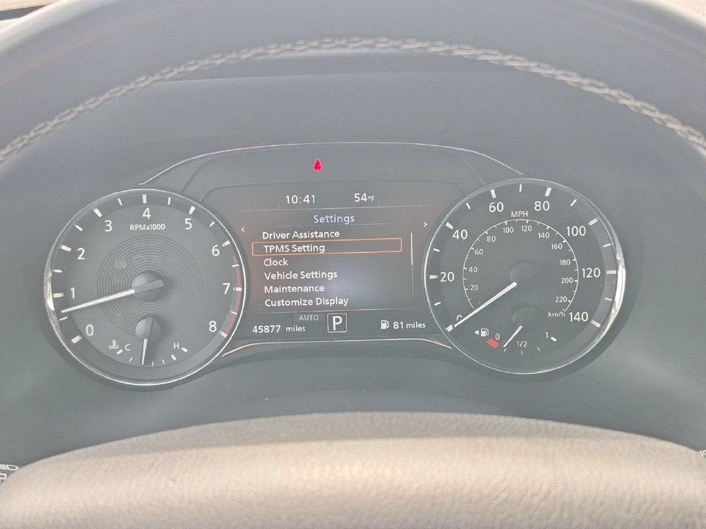 2022 INFINITI QX80 Premium Select
