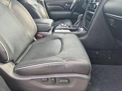 2022 INFINITI QX80 Premium Select