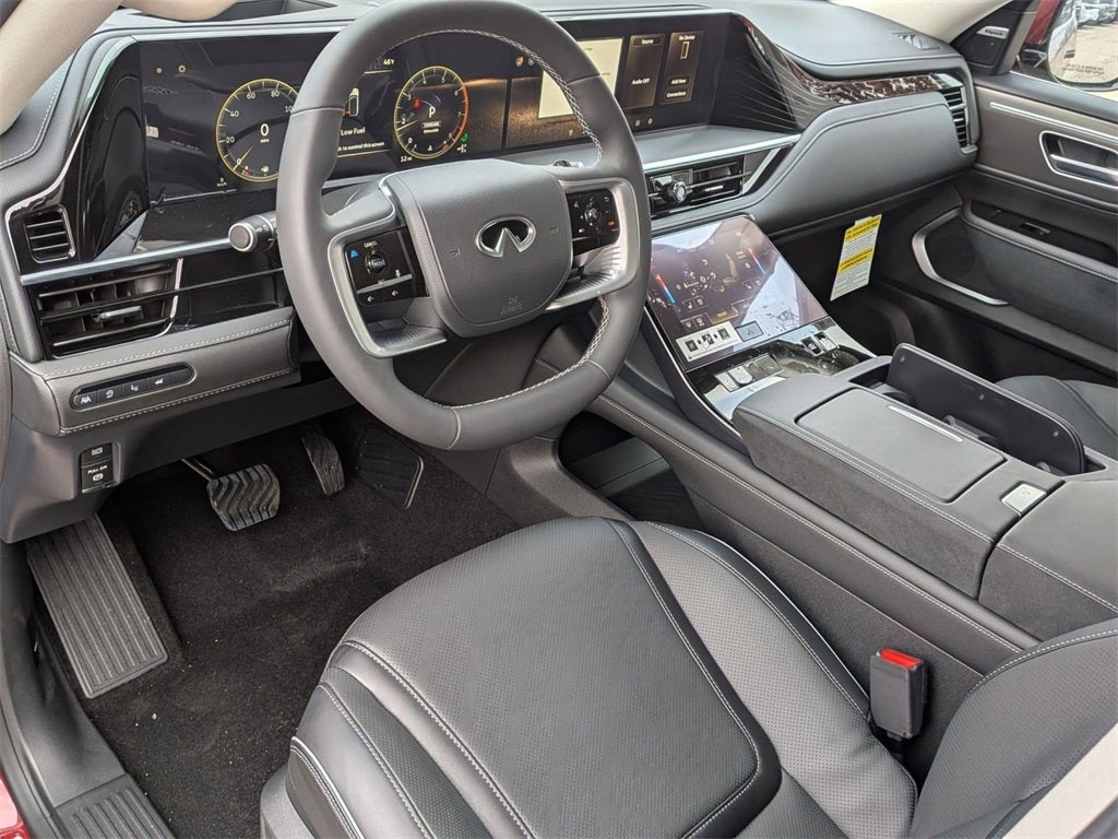 2026 INFINITI QX80 LUXE