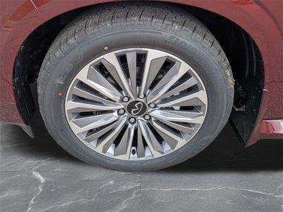 2026 INFINITI QX80 LUXE