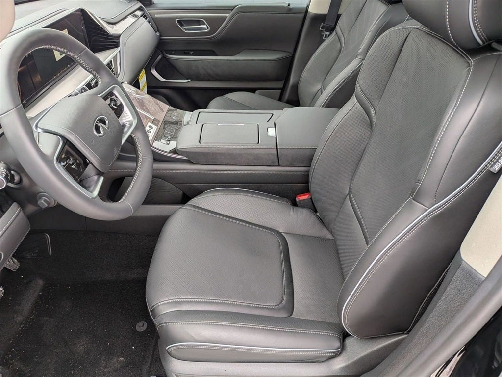 2026 INFINITI QX80 LUXE