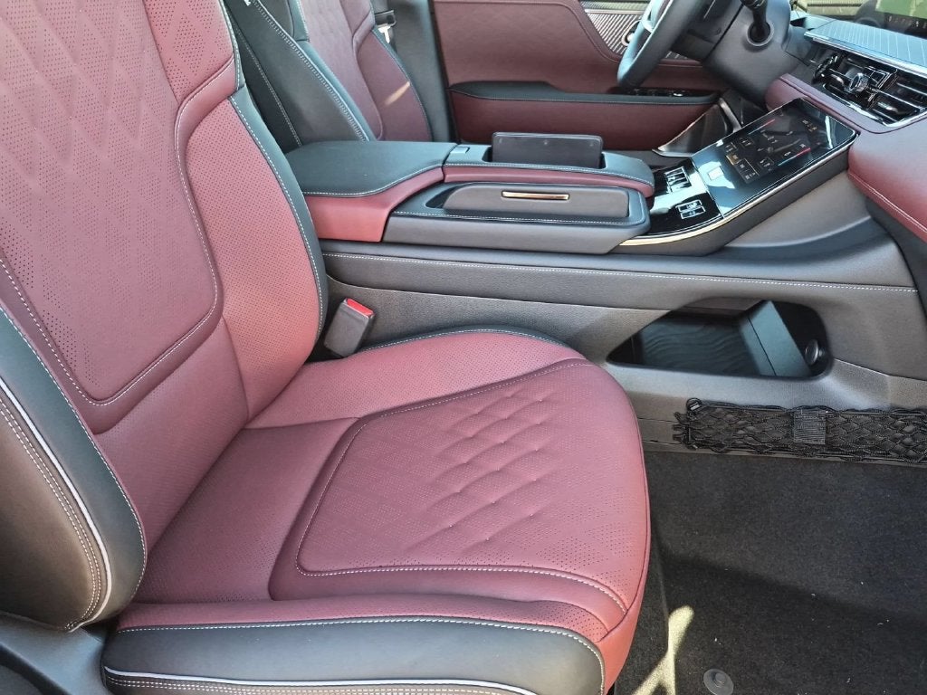 2027 INFINITI QX80 AUTOGRAPH
