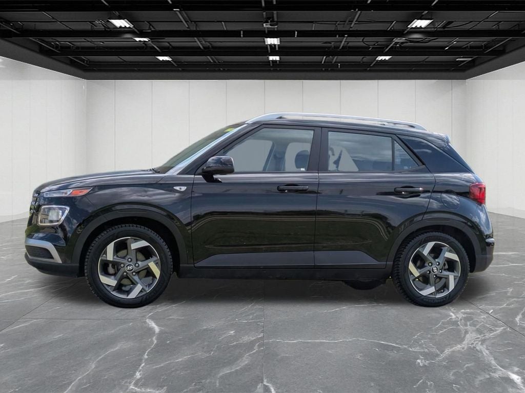 2022 Hyundai Venue SEL