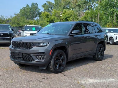 2022 Jeep Grand Cherokee Altitude