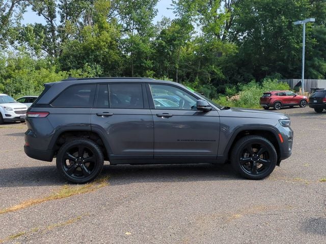 2022 Jeep Grand Cherokee Altitude