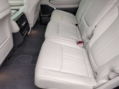 2025 Jeep Wagoneer Base
