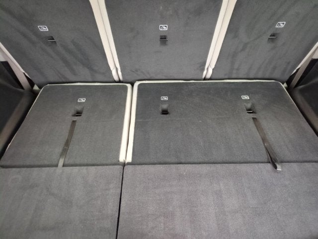 2025 Jeep Wagoneer Base