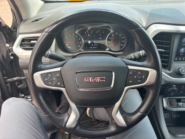 2022 GMC Acadia SLT