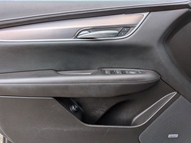 2024 Cadillac XT5 Luxury