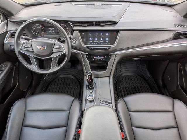 2024 Cadillac XT5 Luxury