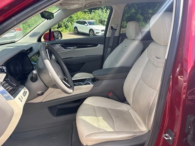 2024 Cadillac XT6 Premium Luxury