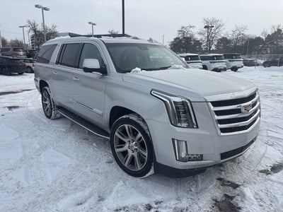 2016 Cadillac Escalade ESV Luxury