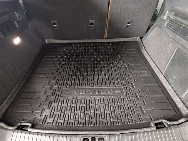 2021 Lincoln Nautilus Reserve