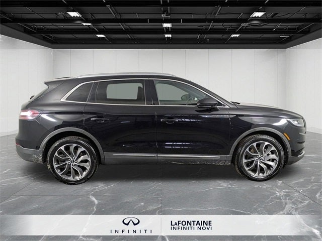 2021 Lincoln Nautilus Reserve