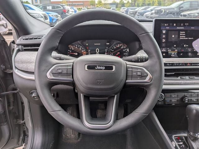 2023 Jeep Compass Latitude Lux