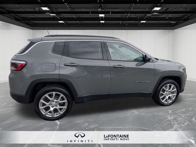 2023 Jeep Compass Latitude Lux