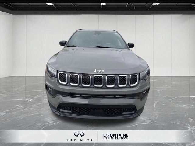2023 Jeep Compass Latitude Lux