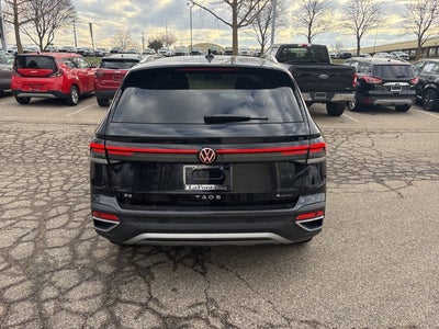 2025 Volkswagen Taos 1.5T SE