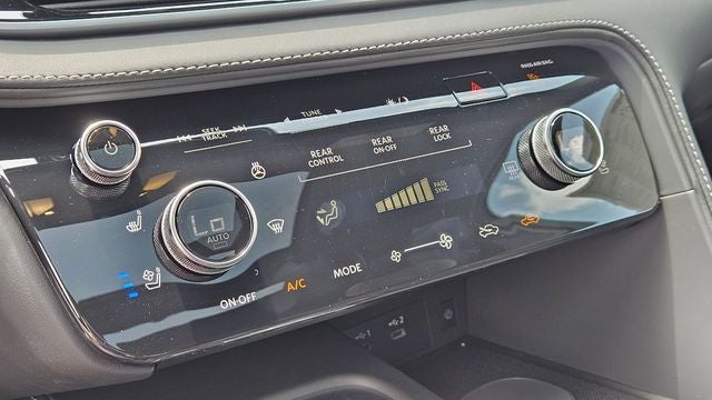 2027 INFINITI QX60 LUXE