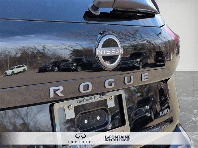 2025 Nissan Rogue SV