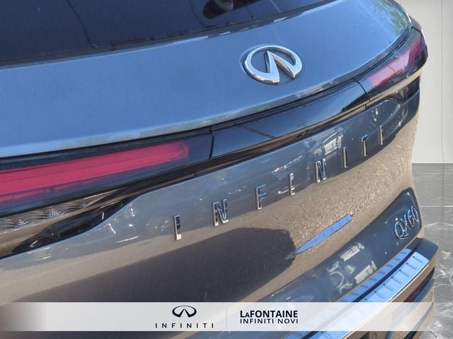 2023 INFINITI QX60 LUXE