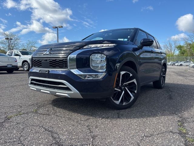2024 Mitsubishi Outlander SE Black Edition