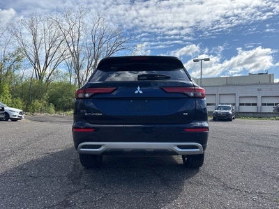 2024 Mitsubishi Outlander SE Black Edition