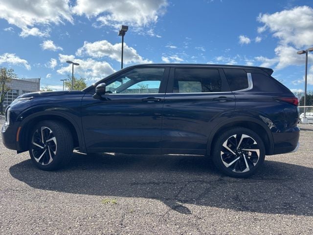 2024 Mitsubishi Outlander SE Black Edition