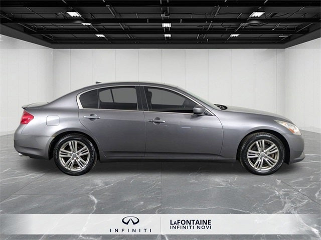 2013 INFINITI G37 X