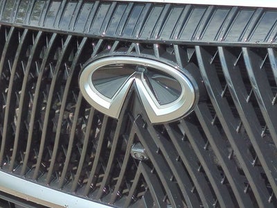 2027 INFINITI QX80 PURE