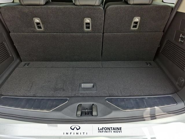 2027 INFINITI QX80 PURE