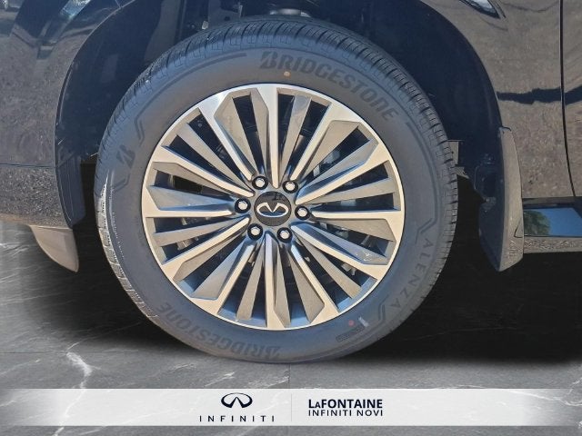 2027 INFINITI QX80 LUXE