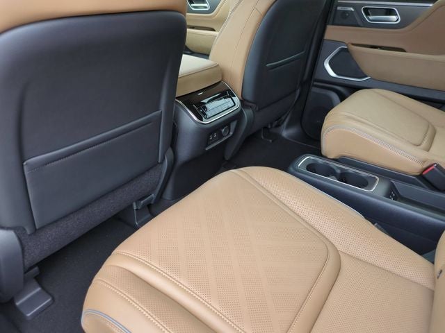 2027 INFINITI QX80 LUXE