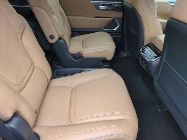 2027 INFINITI QX80 LUXE