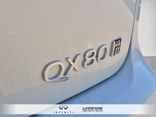 2027 INFINITI QX80 LUXE